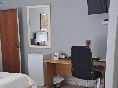 TV a/nebo společenská místnost v ubytování The Willow Tree Guesthouse