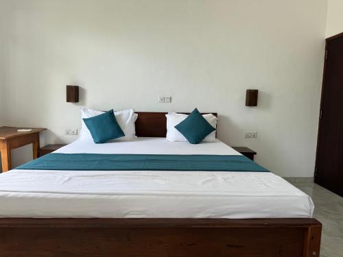 Cama o camas de una habitación en Nico Beach Hotel