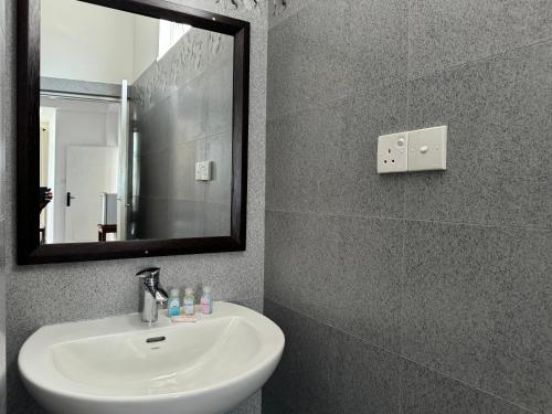 Un baño de Nico Beach Hotel