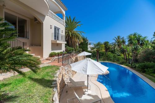 4 BDRM Andalusian Villa w Cinema & Sea Views