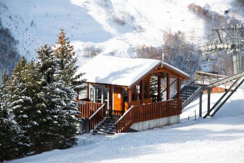 Ski in ski out with sought after location