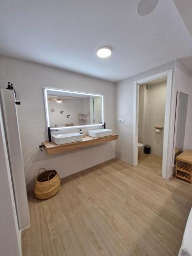 MAYCO Lovely Apartment II