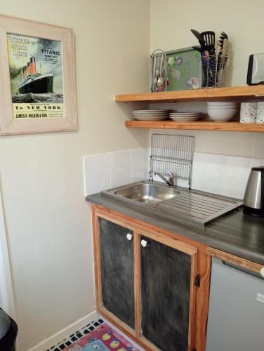 Dapur atau dapur kecil di Fairview Cottages
