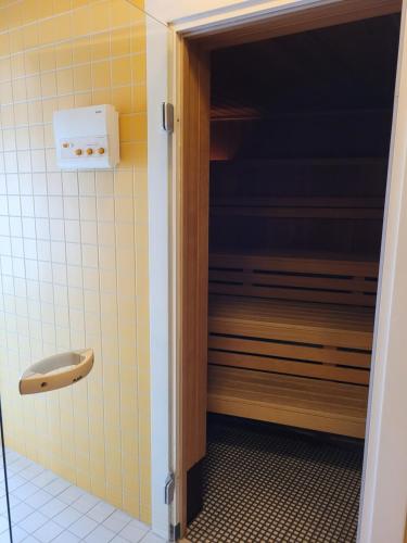 Hotel Schweriner Hof by ANS photo 74
