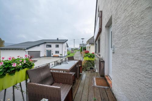 Imagem da galeria de Ferienhaus Störzel - Wohnung B em Hundheim