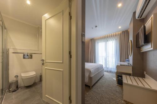 Koupelna v ubytování Mr BEYAZ HOTEL