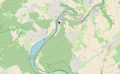 a map of a watershed with a red dot at Appartementhaus Schlagstein App2 in Kreuzau