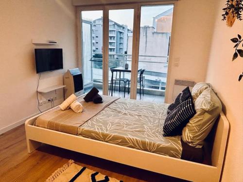 Seabnb - City & Serenity - 5Min Walk to Train&Tram