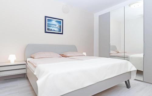 Beach Front Apartment In Rabac With Wifi