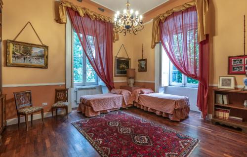 Ένα ή περισσότερα κρεβάτια σε δωμάτιο στο 3 Bedroom Beautiful Home In Salerno