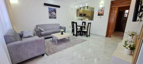 Posezení v ubytování Juja Executive Villas