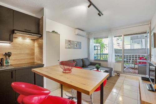 Le Tanit Corinth - Apt 4 Prs, Clim, Piscine