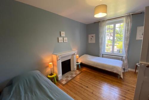 Posteľ alebo postele v izbe v ubytovaní CARANTEC FAMILY HOME WITH GARDEN 6 persons