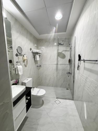 Ένα μπάνιο στο Fortune Hotel Deira