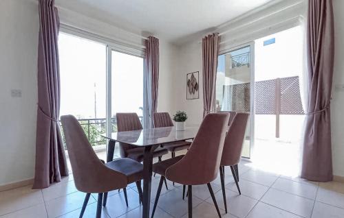 Gorgeous Home In Neo Chorio With Wifi