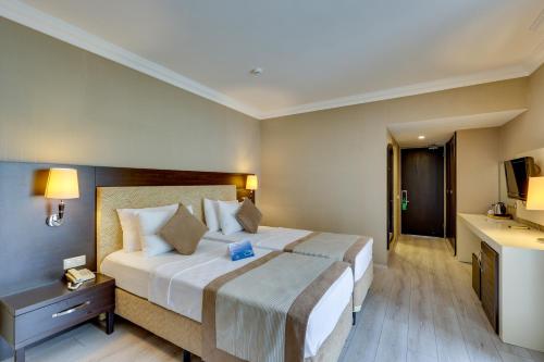Gallery image of Faros Premium Beach in Marmaris