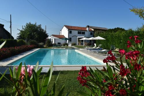 Bazén v ubytování Adria bnb Nature Resort nebo v jeho okolí