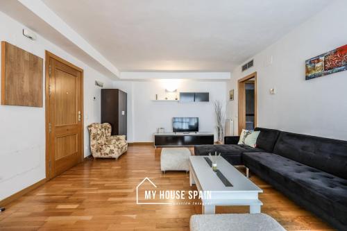 MyHouseSpain - Apartamento con Parking Caja Mágica