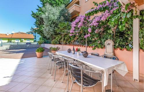 Gorgeous Apartment In Medulin