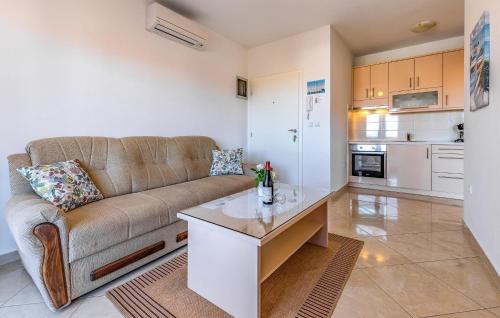 Amazing Apartment In Medulin