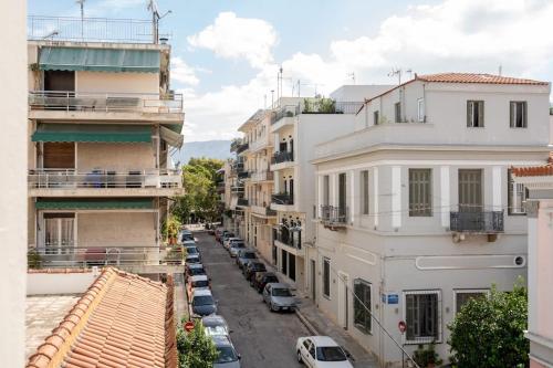 1BR Thiseio Charm - 10 Minutes From Acropolis
