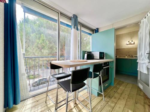 Grand appartement mer et commerces à pied