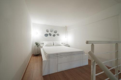 Aegeas Home