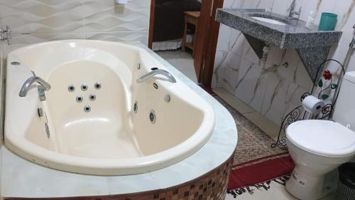 Un baño de Hotel Fazenda Chiminelli