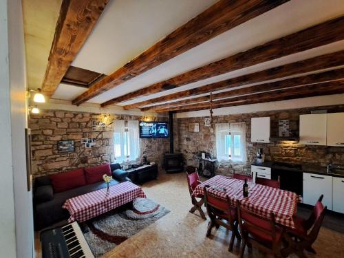 Apartment Rural Podastrana