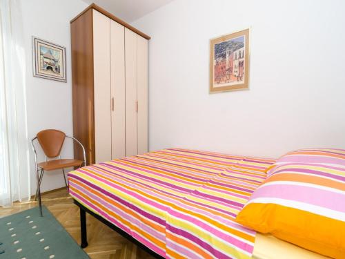 Apartment Iva - Two-Bedroom Apartment with Balcony and City View