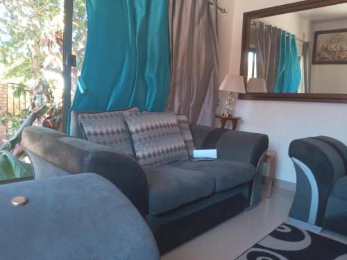 Zona d'estar a Austin's Residence