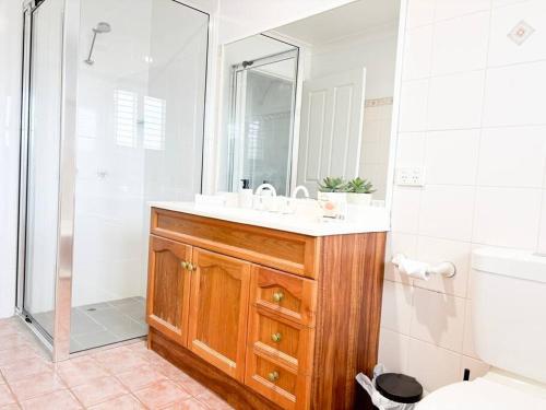 Ένα μπάνιο στο The Travers Townhouse - Central Comfort