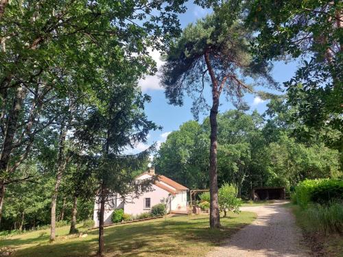 Saint André- Lovely house