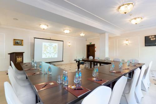 Posezení v ubytování Royal Hotel Modlin