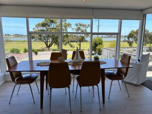 Φωτογραφία από το άλμπουμ του The Boathouse, a place to unwind & explore σε Clayton Bay