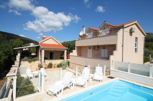 Φωτογραφία από το άλμπουμ του VILLA DINJA σε Gizdavac