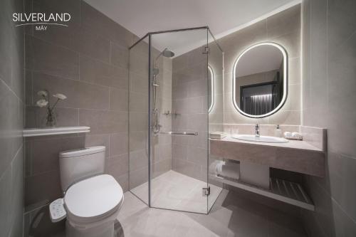 Koupelna v ubytování Silverland Mây Hotel