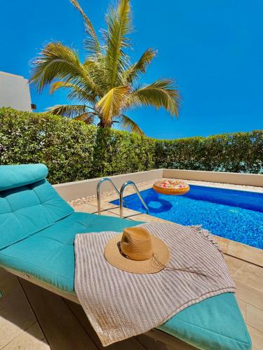 Poolen vid eller i närheten av Pool Villa am Strand