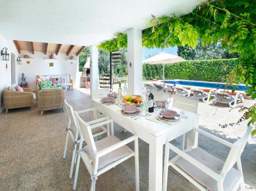 Owl Booking Villa Bocoris - 15 Min Walk to the Beach photo 3