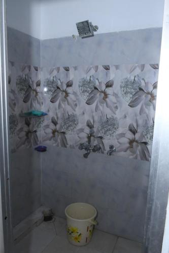 Koupelna v ubytování Samrat Home Stay