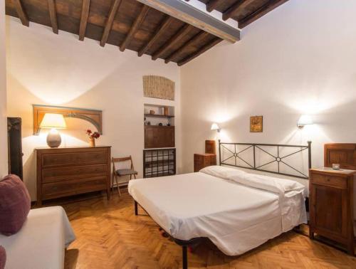 Piazza Navona Charming Apartment