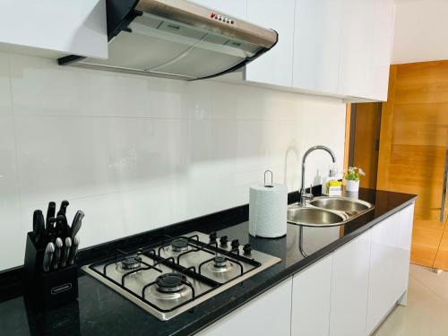 Billede fra billedgalleriet på Techas Near Beach Apt with Pool i Praia