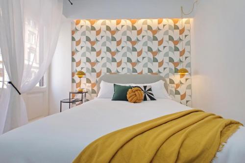 YCH-Colorful and classy apartment near Fori Imperiali