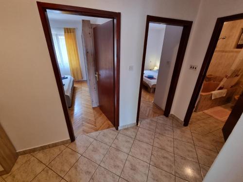 LILIC Apartment with terrace in a quiet area