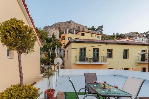 Nafplia Guesthouse 1