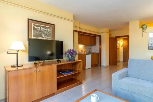 Aparthotel Bertrán photo 37