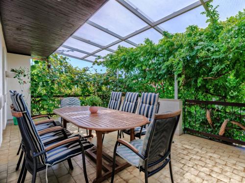 Holiday Home Villa Toni by Interhome