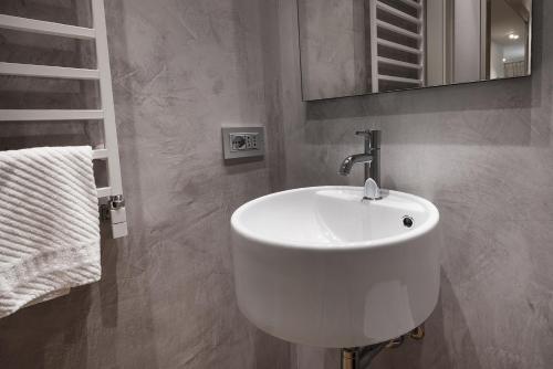 Fifty Eight Milan Duomo Two Bedrooms photo 29