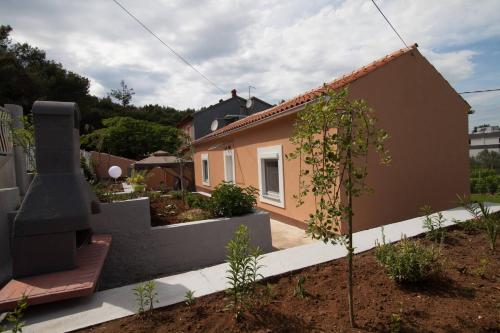 Spacious holiday house Stefi with grill