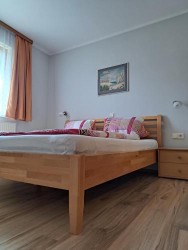 Postel nebo postele na pokoji v ubytování Apartment Katzer